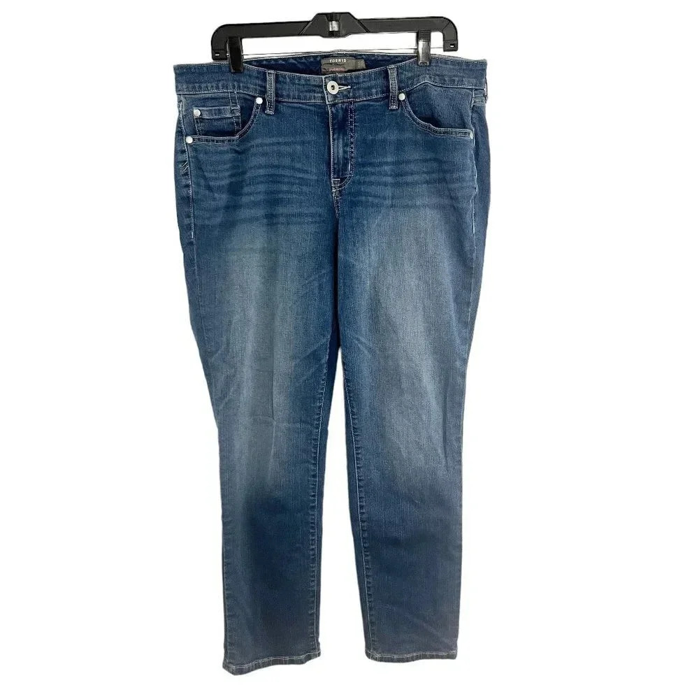 Torrid Medium Wash Boyfriend Straight Jeans Women's Plus Size 14 Regular